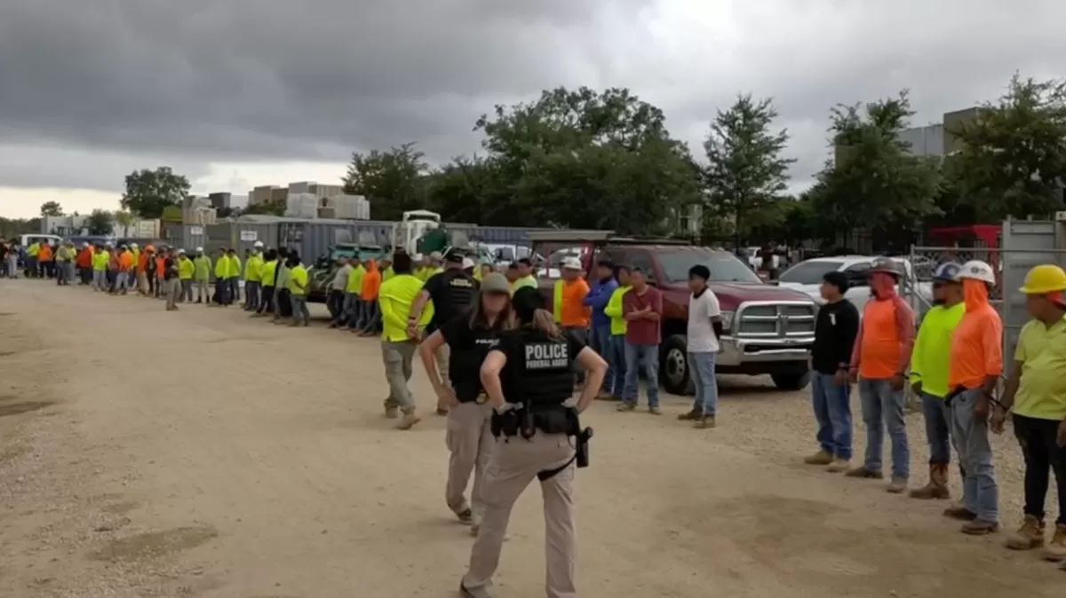 Los sorprendieron cuando estaban trabajando. Esto sucedió en Florida. Foto: Captura Univisión.